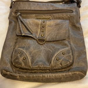 StoneMountain cross body